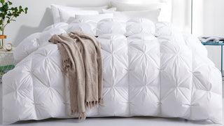 Get the Best Sleep of Your Life With the Puredown Luxury White Goose Down Comforter