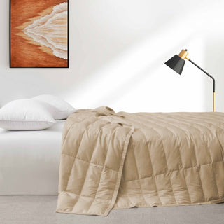 The feather blanket is available in the exotic shade of Ginger Root. Achieve a breathable sleep experience every night with this down blanket in Ginger Root.