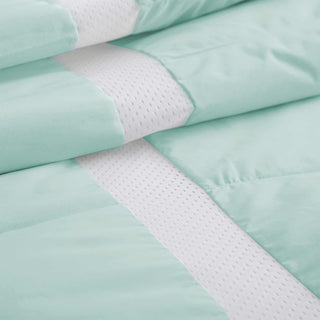 The entire comforter is painted in the refreshing hues of Mint. Welcome the crisp and revitalizing breeze of summer to your abode with this lightweight comforter for summer or feather down blanket.
