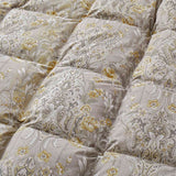 The Paisley pattern, inspired by the Tree of Life, symbolizes good luck and prosperity, while also bringing a subtle elegance to your bedroom.