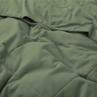 The down alternative comforter is covered in deep hues of green. Bring natural mirth to your personal space with this beautiful green bedding collection.