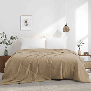 The down alternative comforter is colored in the earthy shades of khaki. Drift off into a peaceful oasis of natural beauty and blend style with great comfort with this quilted stitching comforter.