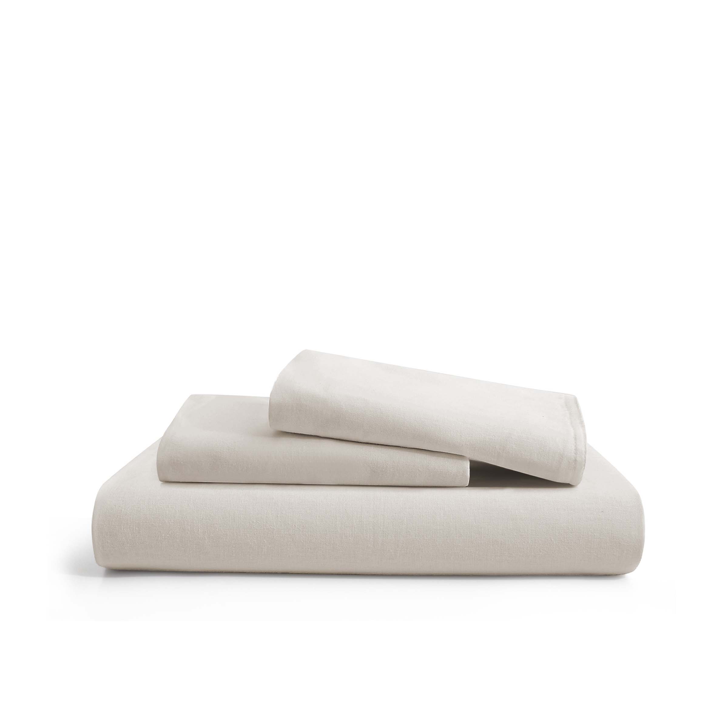 Classic and versatile, the Beige Linen Cotton Blend Duvet Cover Set brings an airy, textured elegance to any bedroom. Made from a 55/45 linen-cotton blend, it offers the crisp feel of linen with the softness of cotton, ensuring moisture-wicking breathability and lasting durability