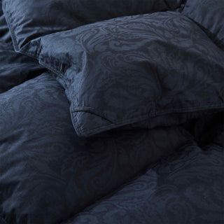 The comforter covers for down comforter are bedecked with intricate and timeless Paisley patterns in black. The premium goose feather comforter, in its sophisticated Paisley Black details, adds a level of sophisticated class to any room for a peaceful sleep experience.