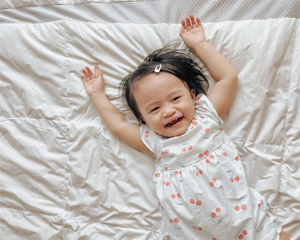 Welcome the Spring/Summer Season With the 2024 Real Simple Sleep Award Winning Puredown Ultra Lightweight Down Blanket for Hot Sleepers
