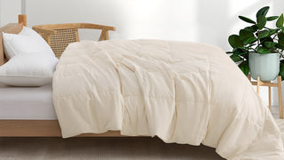 Light as a Feather, Naturally Dreamy: The Puredown Lightweight Organic Cotton Feather Down Comforter
