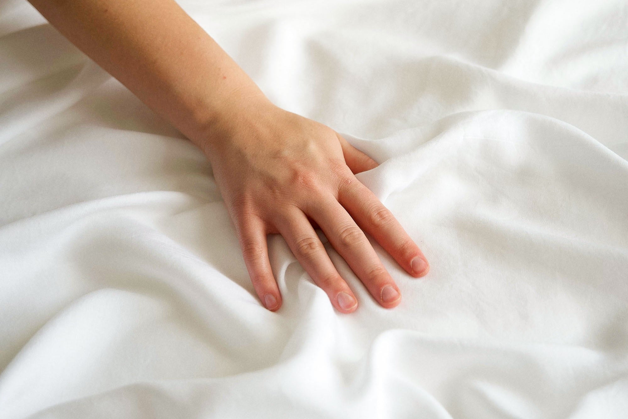 Breakout-Free Sleep: The Skincare Benefits of Bamboo Bedding