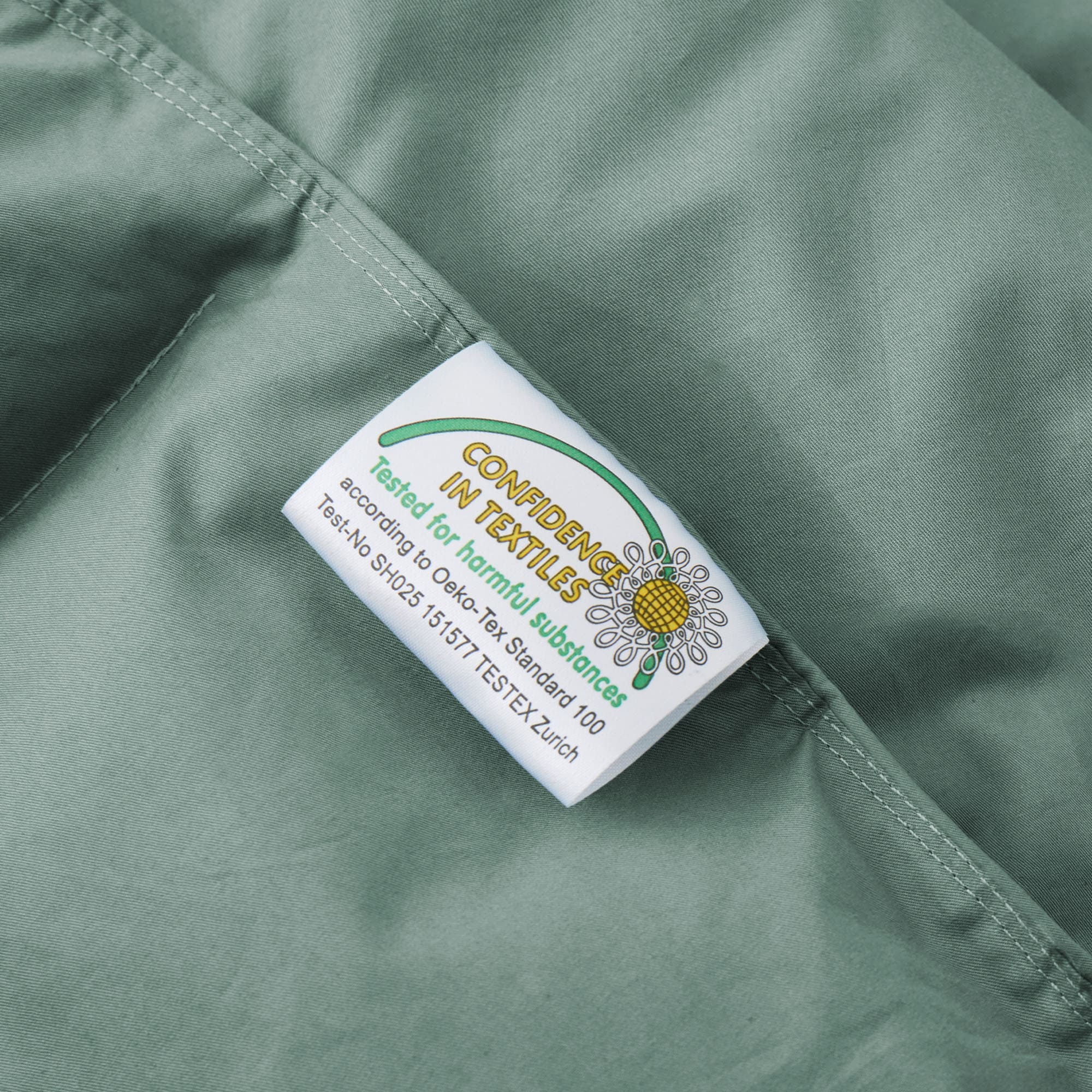 Embrace a luxurious, comfortable sleep every night with the Puredown All Season Organic Cotton Down Feather Fiber Comforter. The duvet insert can be attached to your duvet cover with ease, thanks to the four corner loops. Double-needle stitching coupled with elegant piping that lines the feather and down comforter ensures a sturdy seam, reducing duvet filling loss and lending the all-season feather comforter a tailored appearance.