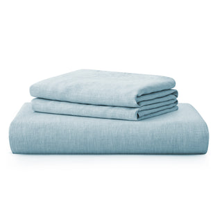 The affordable duvet cover set is brushed in the serene hues of light blue. Drift off into a calming slumber with our duvet cover set in light blue.