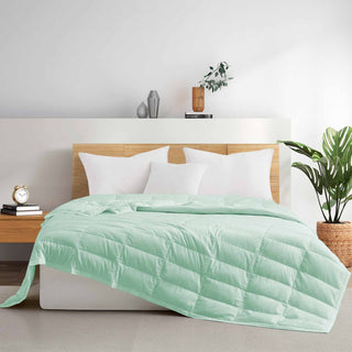 The eco-friendly tencel duvet cover comforter is brushed in the invigorating hues of Mint. Bring the freshness of nature to your room with this cooling down blanket in Mint.