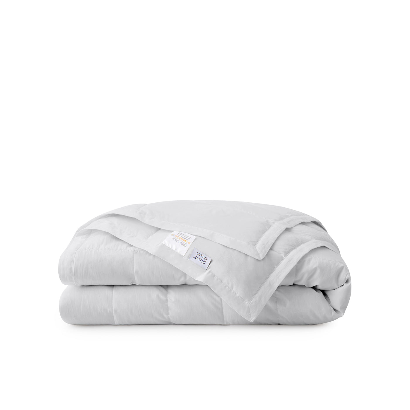 The down blankets is enveloped in gentle shades of grey. Bring a classy flair to your personal space with these tencel lyocell comforters.