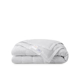 The down blankets is enveloped in gentle shades of grey. Bring a classy flair to your personal space with these tencel lyocell comforters.