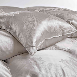 Luxury Down Filled Silk Comforter