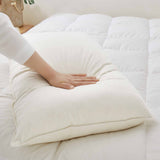 This medium-firm pillow, proudly made in Germany, offers classic flat support, catering to individuals who favor a more understated pillow height. It is particularly well-suited for back and stomach sleepers, offering a gentle and snug sleep experience.