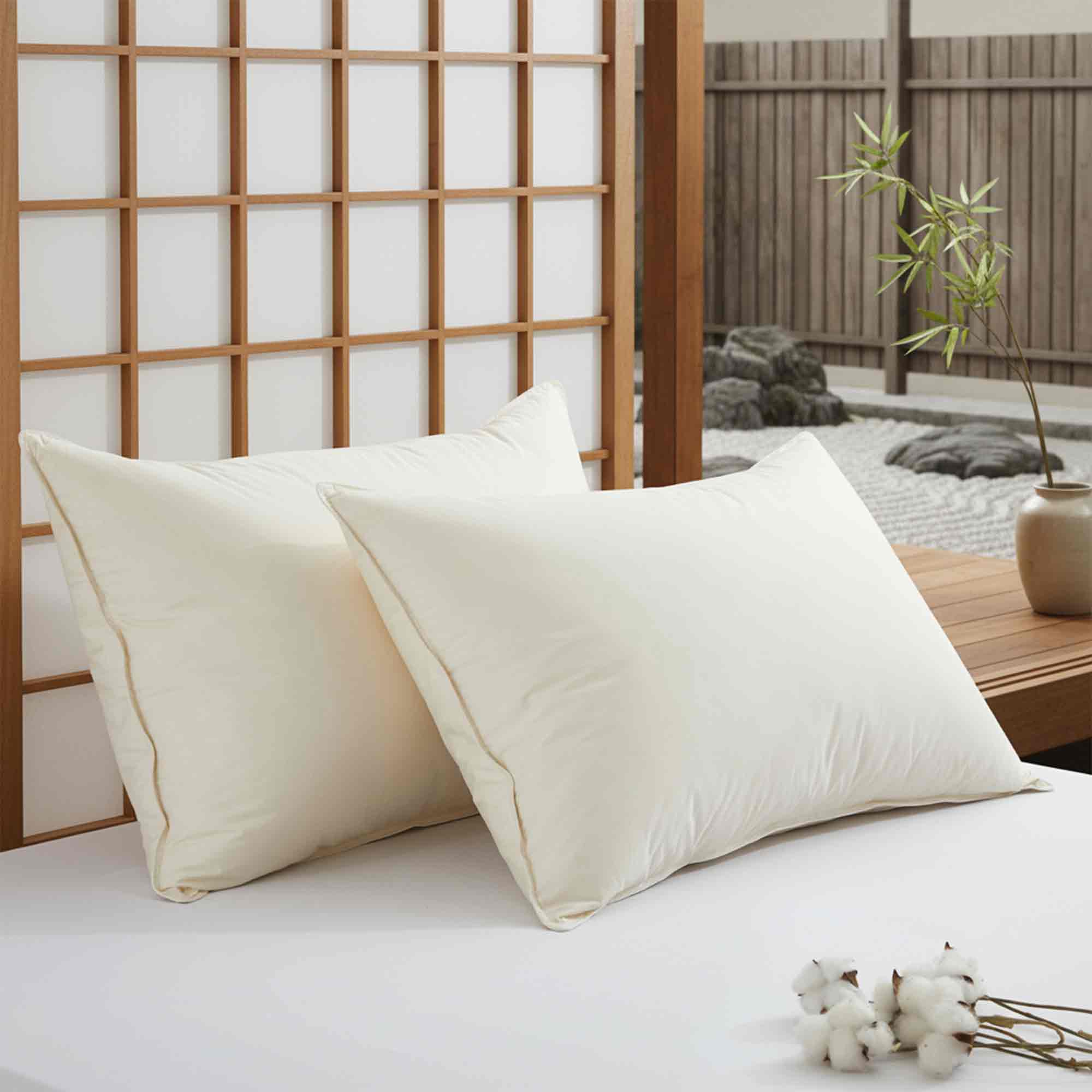 This medium-firm pillow, now proudly made in Japan, offers classic flat support for those who prefer a more understated pillow height. It’s especially well-suited to back and stomach sleepers, delivering a gentle, snug sleep experience.