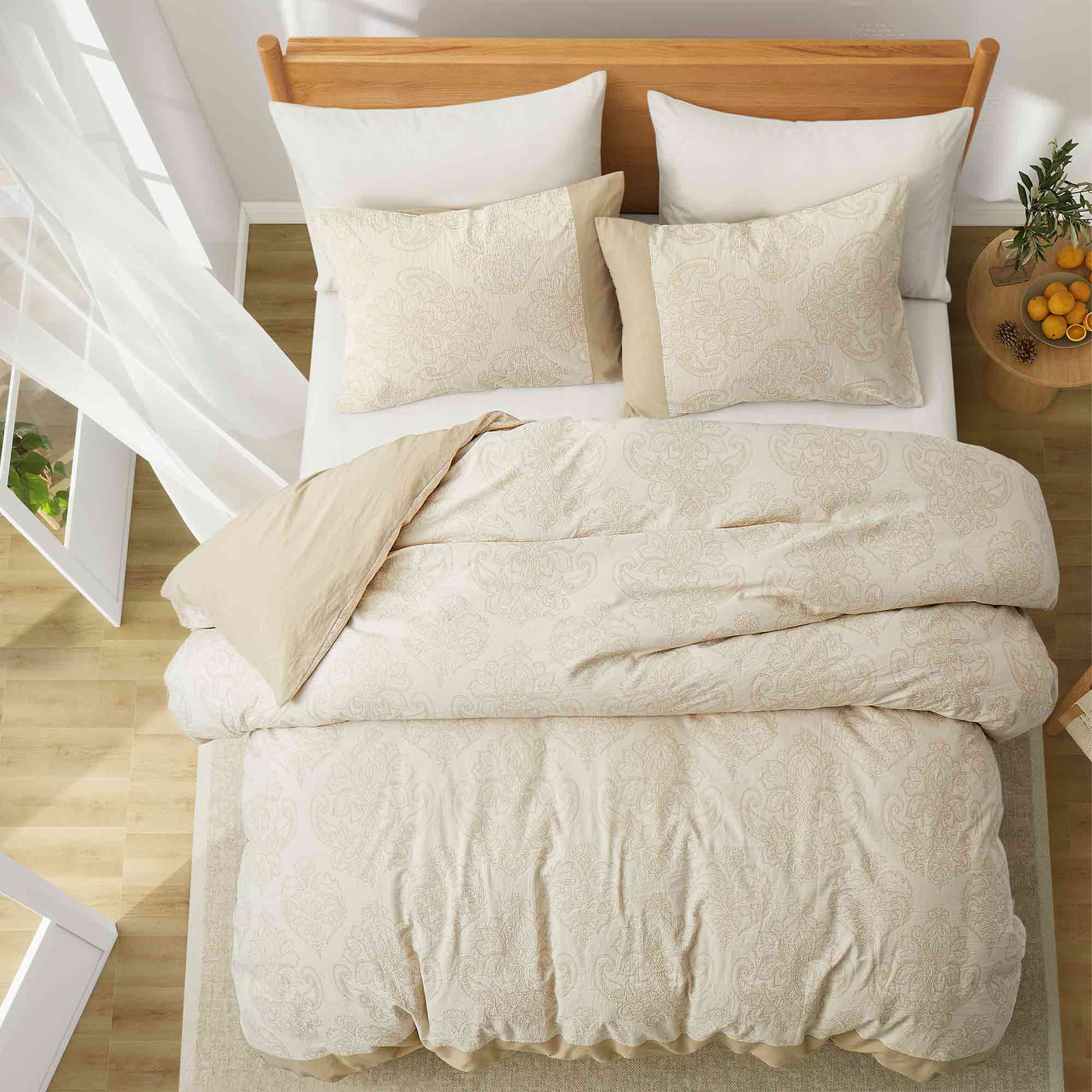 The duvet cover set features a charming damask pattern in cream hues. Elevate your everyday bedding with this duvet cover set in Cream.