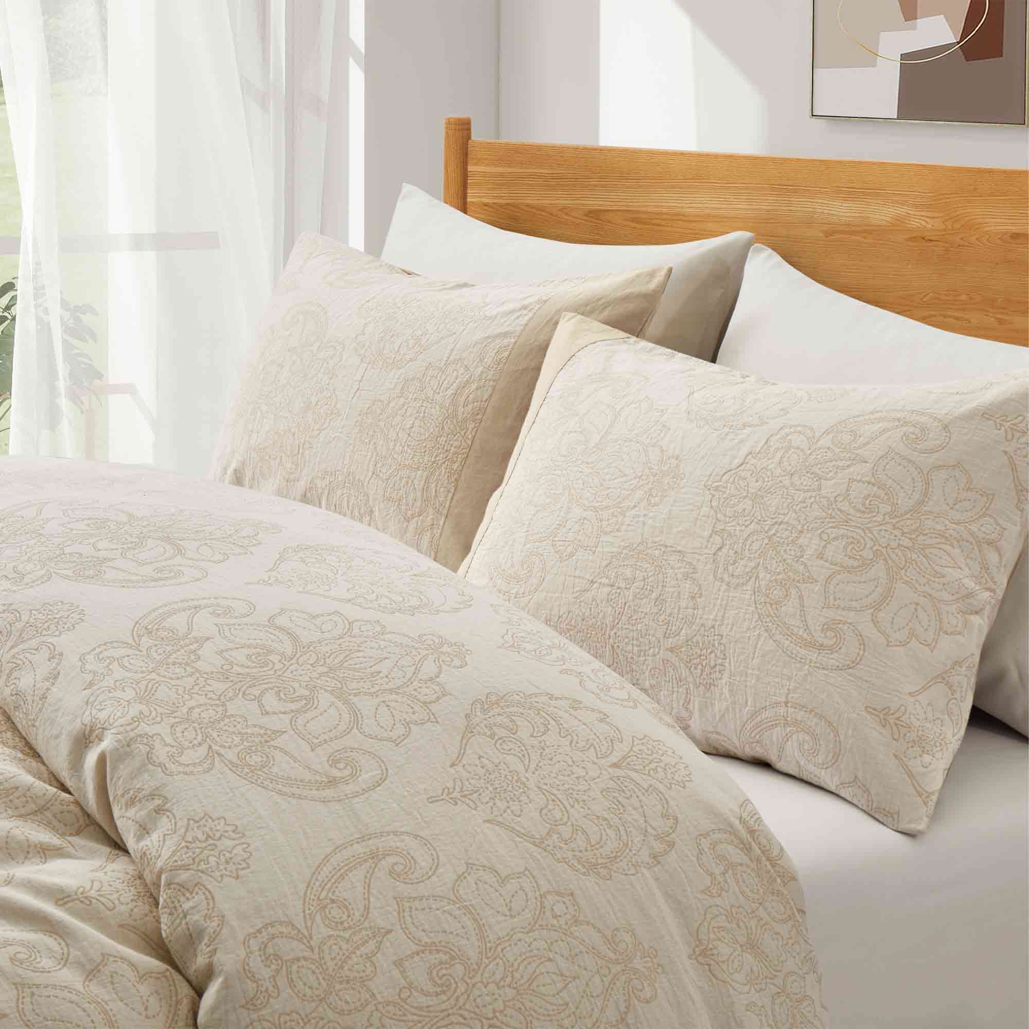 The duvet cover set features a charming damask pattern in cream hues. Elevate your everyday bedding with this duvet cover set in Cream.