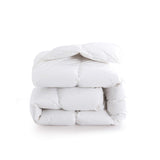 The goose down construction comforter set is colored in the immaculate tones of white. Bring an air of subtleness and minimalism to your bedroom with the Puredown white colored goose down comforter.