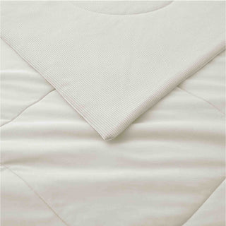 The down alternative comforter is brushed in the solid colors of white. Add a touch of freshness to your bedroom with this white comforter.