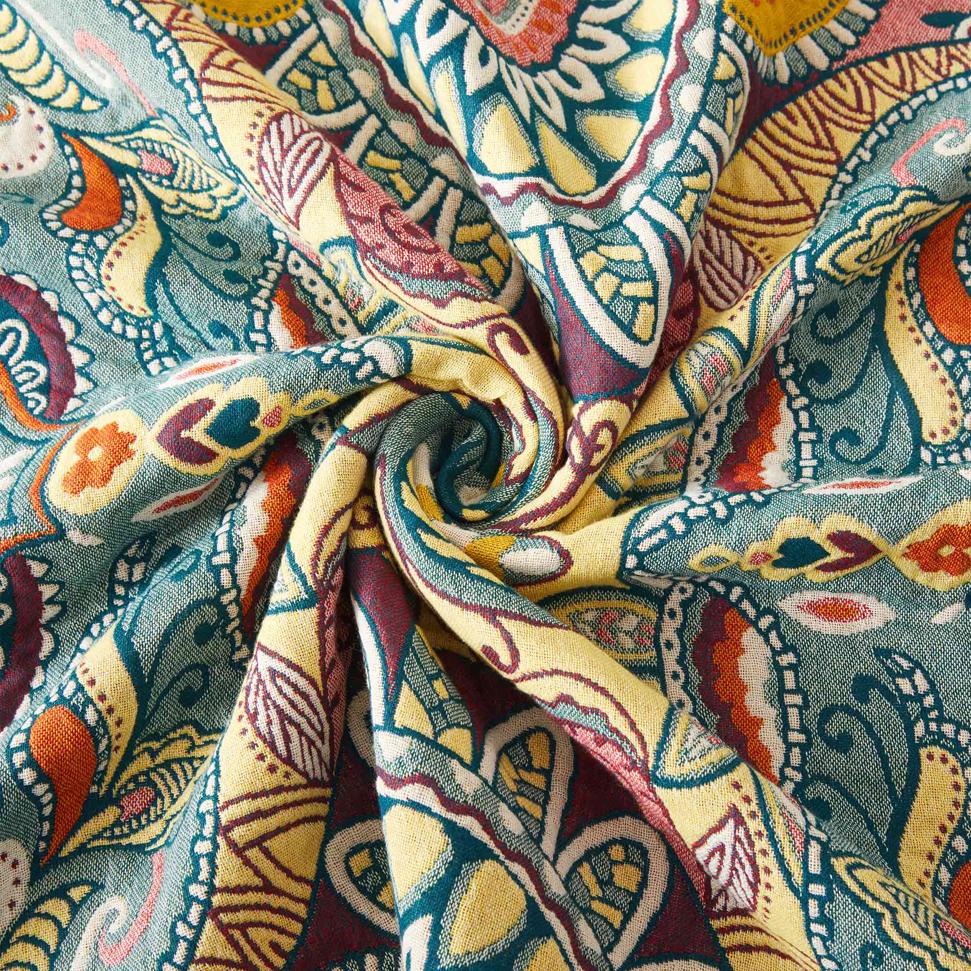 The beautiful blanket for your couch comes in the colorful shades and patterns of sunflowers. Welcome mirth and happiness to your living space with this bed throw blanket in Sunflower style.