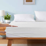 The down alternative mattress pad is enveloped in soothing hues of white. Sprinkle some freshness and plush comfort to your bedding ensemble with this white mattress pad.