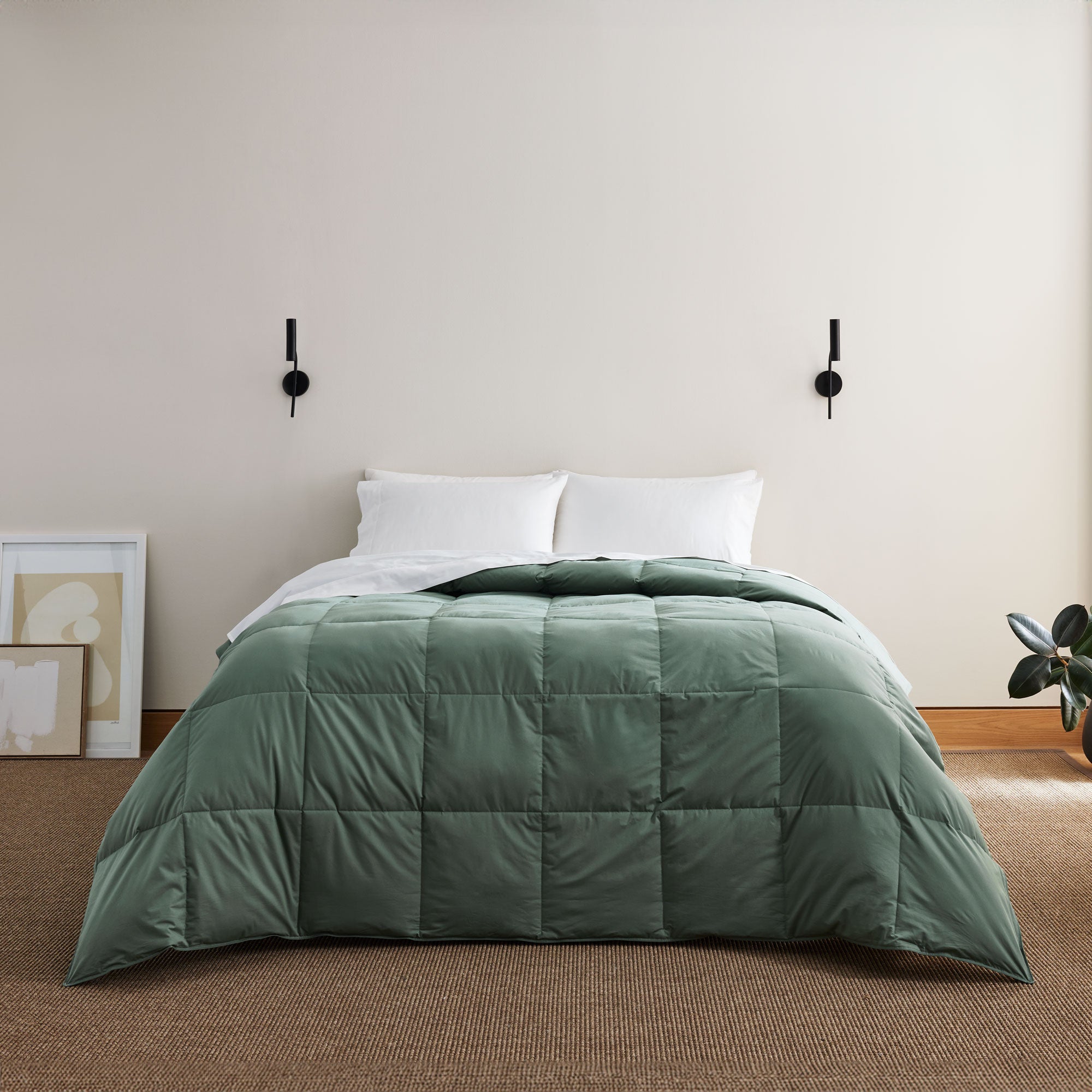 Embrace a luxurious, comfortable sleep every night with the Puredown All Season Organic Cotton Down Feather Fiber Comforter. The duvet insert can be attached to your duvet cover with ease, thanks to the four corner loops. Double-needle stitching coupled with elegant piping that lines the feather and down comforter ensures a sturdy seam, reducing duvet filling loss and lending the all-season feather comforter a tailored appearance.