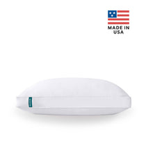 This entire bedding pillow is covered in solid white hues. Add a touch of sophistication to your bedroom with this down goosefeather pillow.