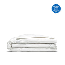 Ultra Lightweight Cooling Down Comforter, folded in white, with a blue Smart Sleep Awards 2024 badge in the upper right corner.