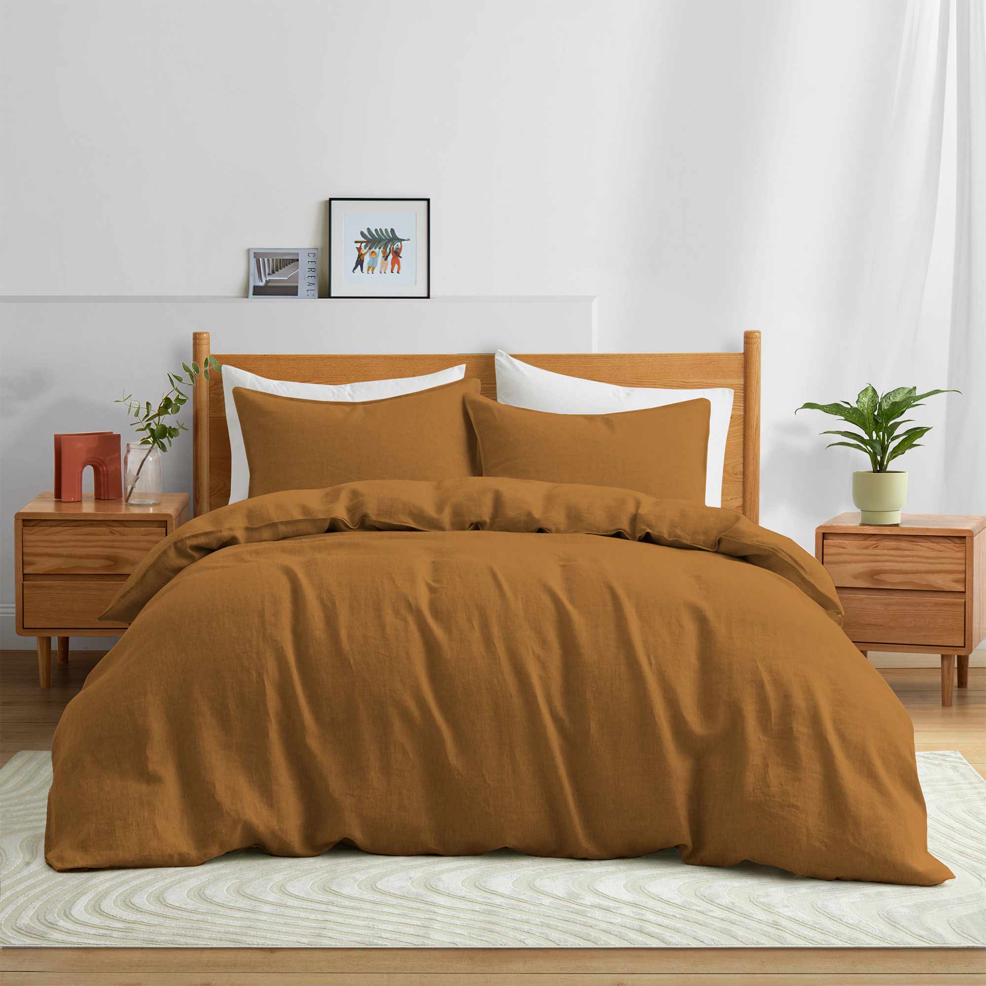 This luxury bedding set is enveloped in bold, earthy hues of Umber. With this duvet cover set, you can bring the mirth of nature to your personal space.