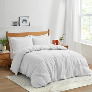 This protective cover with 2 pillowcases is brushed in the cottony hues of white. Add a touch of purity to your bedspace with this goose down comforter duvet cover.