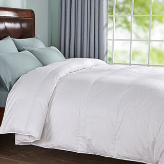 75% white down lightweight Down Comforter with 100% cotton cover