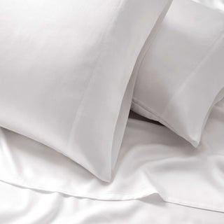 The coolest sheet set, made with eucalyptus fibers, is covered in the solid colors of white. Enjoy cool sleep with this Tencel Lyocell Sheet set in white.