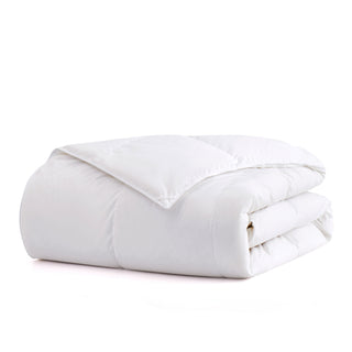 The entire comforter is enveloped in the serene white shades. Elevate your bedding décor to the next level with this white feather-down comforter.