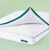 This entire bedding pillow is covered in solid white hues. Add a touch of sophistication to your bedroom with this down goosefeather pillow.